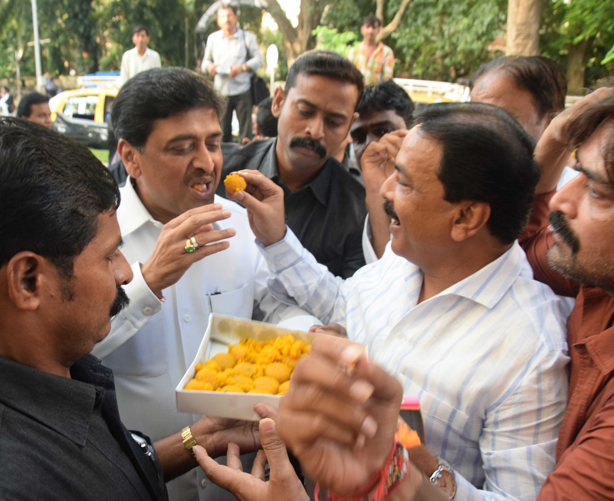 MPCC President Ashokrao Chavan Celebrating Congress Party Winning Gram Panchayat Election in Nanded.