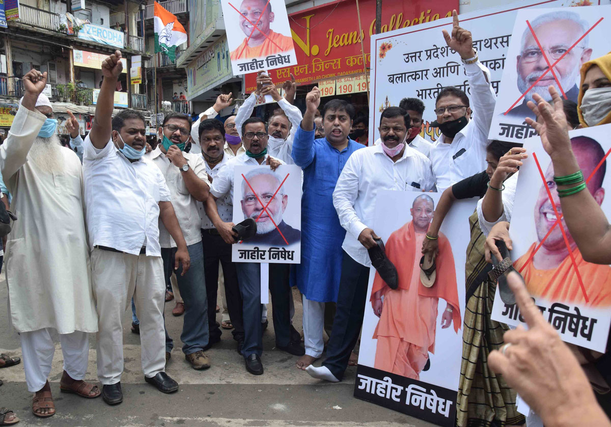 Congress Party Protest at Dadar on Hathras issue.