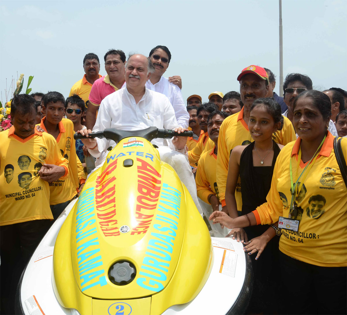 UNION MINSTER OF STATE HOME & TELE COMMUNICATIONS AND IT SHRI.GURUDAS KAMAT INAUGRATES BARUDGAR WATER AMBULANCE FOR WATER RESCUE OPERATION AT JUHU CHOWPATTY.