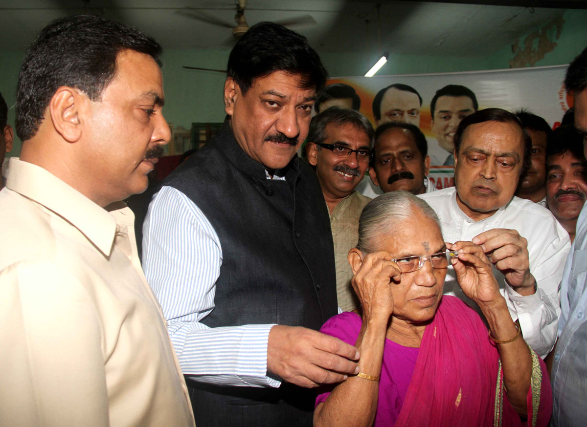 M.P.MILIND DEORA & KARM ORGANISED 78th FREE EYE CHECK-UP CAMP AT DONGRI IMAMWADA MUNICIPAL SCHOOL.