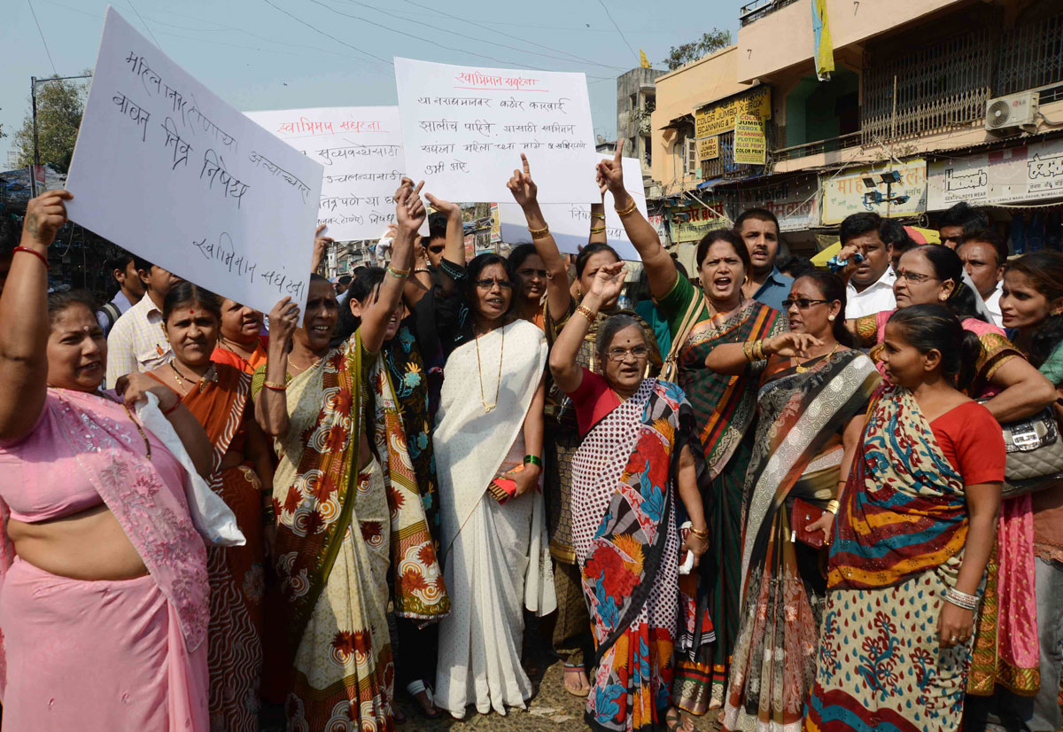 SWABHIMAAN MAHILA SANGHATNA PROTEST FOR WOMEN'S SECURITY IN INDIA AT DADAR.
