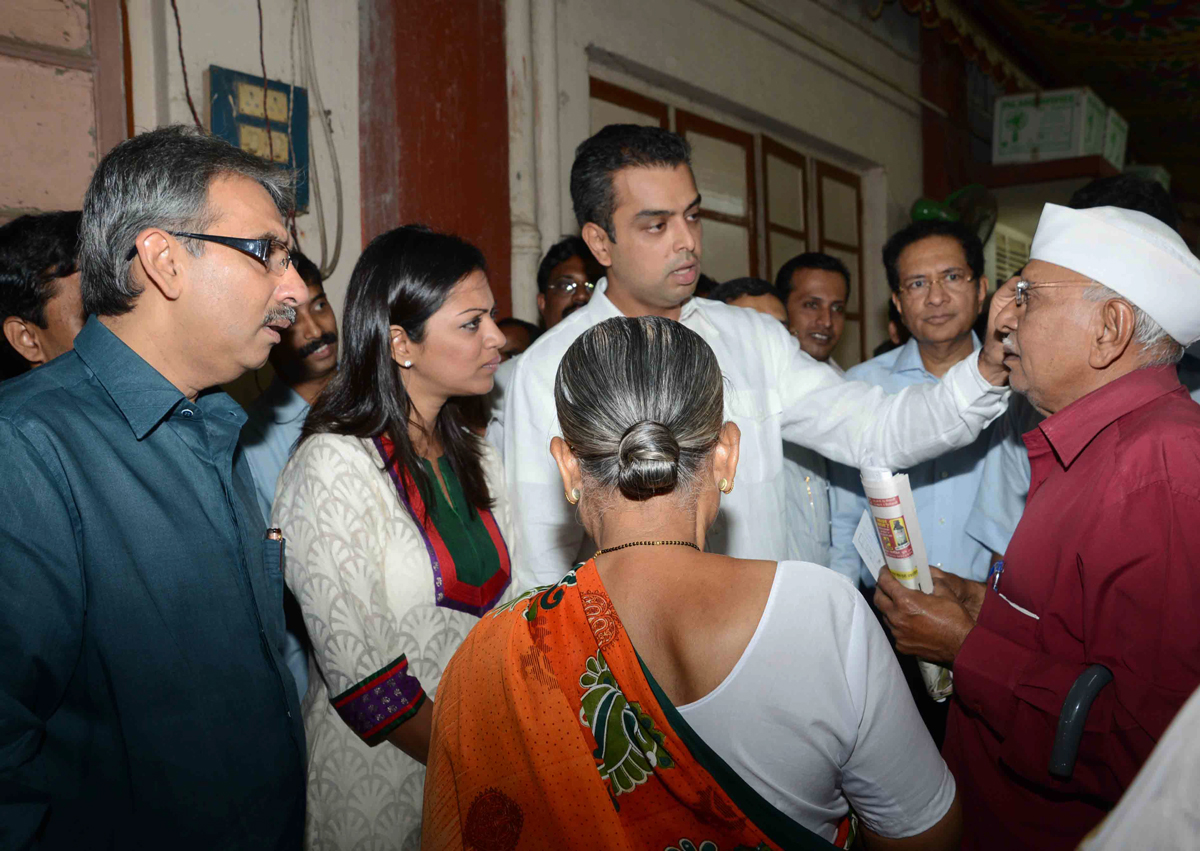 UNION MINISTER OF STATE & M.P.MILIND DEORA & KARM VISION FOUNDATION ORGANISED 80th "FREE" EYE CHECK-UP,SPECTACLES & CATRACK OPERATION CAMP AT SHIRODKAR HIGH SCHOOL PAREL.