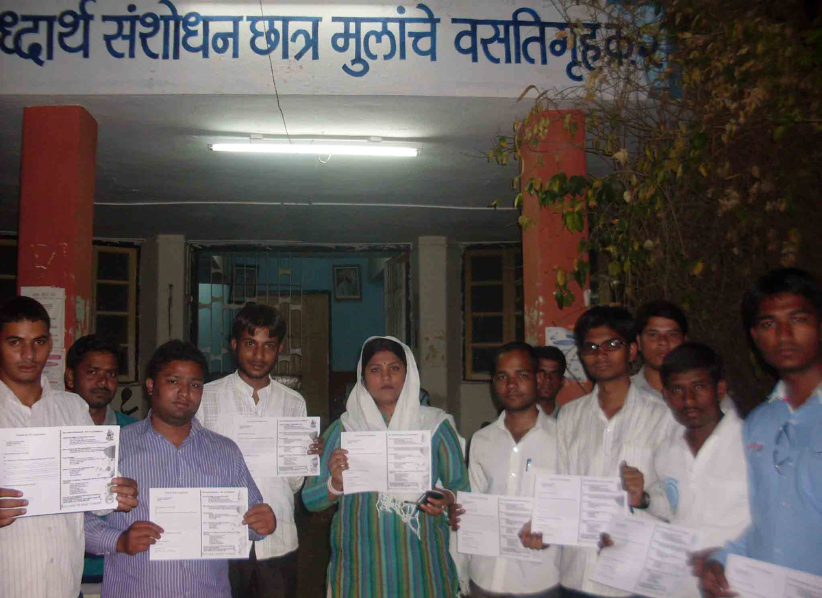NSUI NATIONAL CO-ORDINATOR HEENA VIJAY KANOJIA IN MARATHWADA UNIVERSITY.