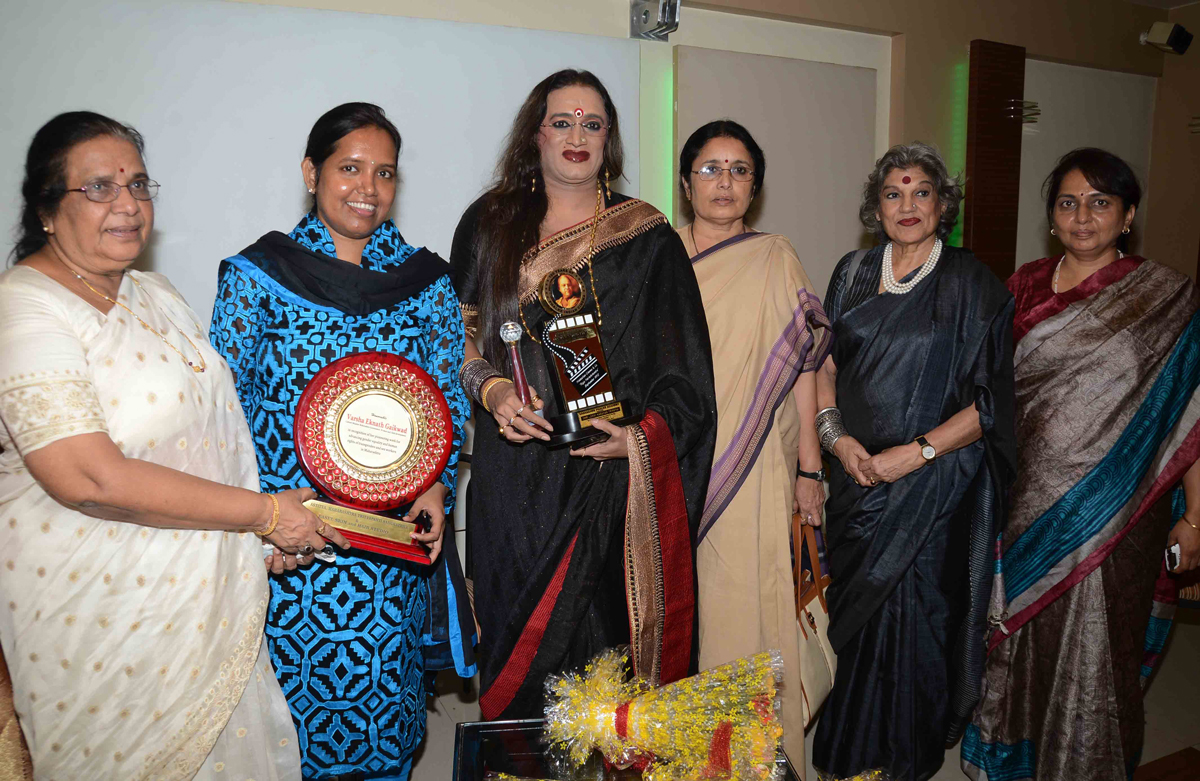 MINISTER VARSHATAI GAIKWAD & BIG BOSS STAR LAXMI NARAYAN TRIPATHI AT Y.B.CHAVAN CENTER.