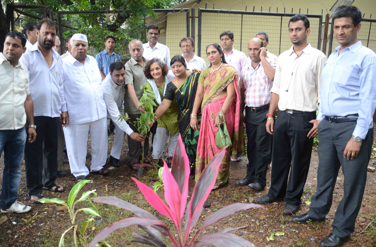 MUMBAI CONGRESS ENVIRONMENT CELL ON "ASHADI EKADASHI" AT MALAD.