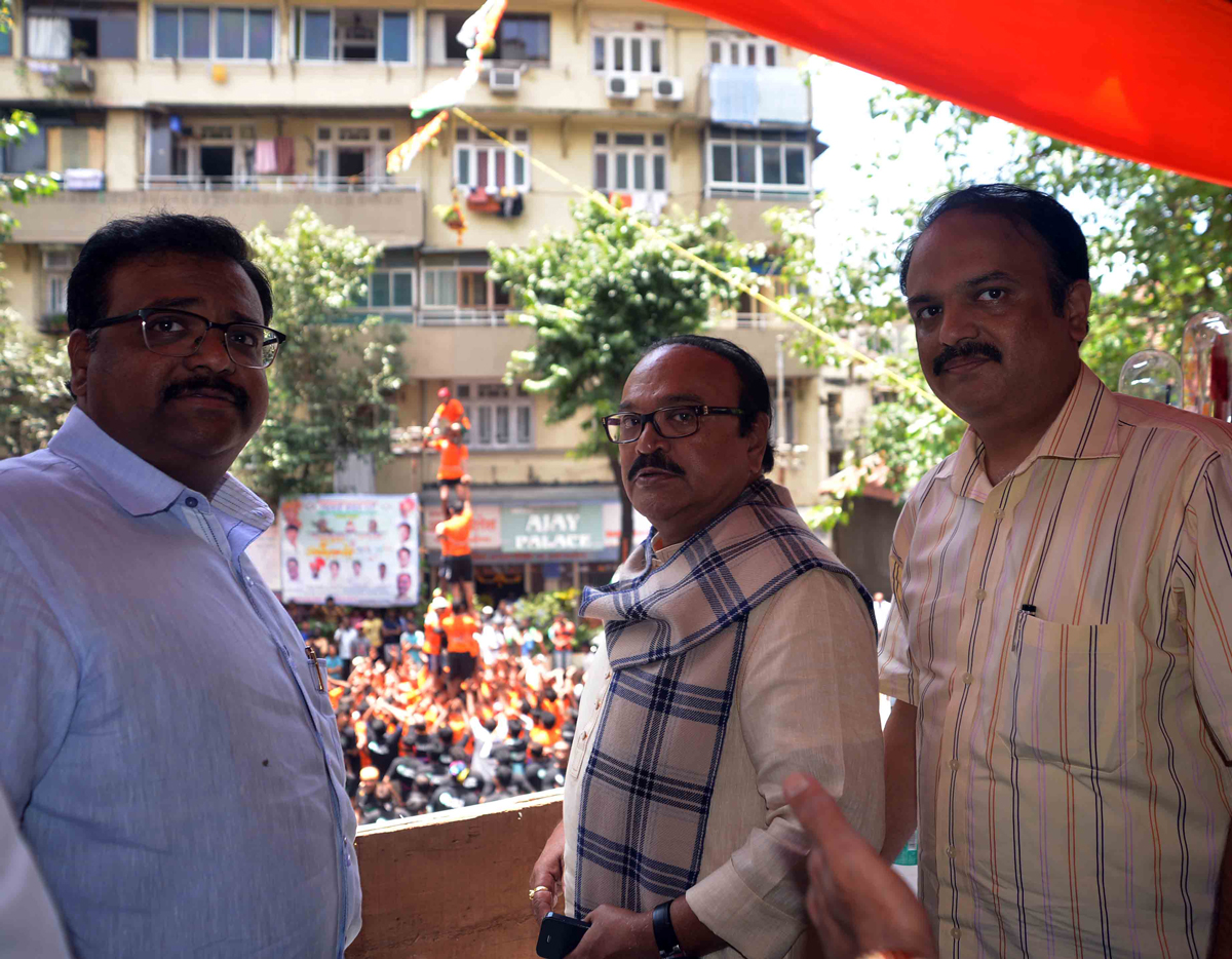 GOVINDA ALA RE ALA !!!!!!