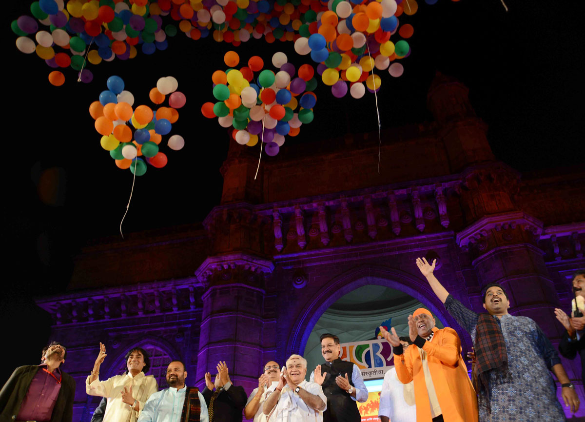 Saptrang-2014 inauguration by Chief Minister Prithviraj Chavan at Gateway of India.