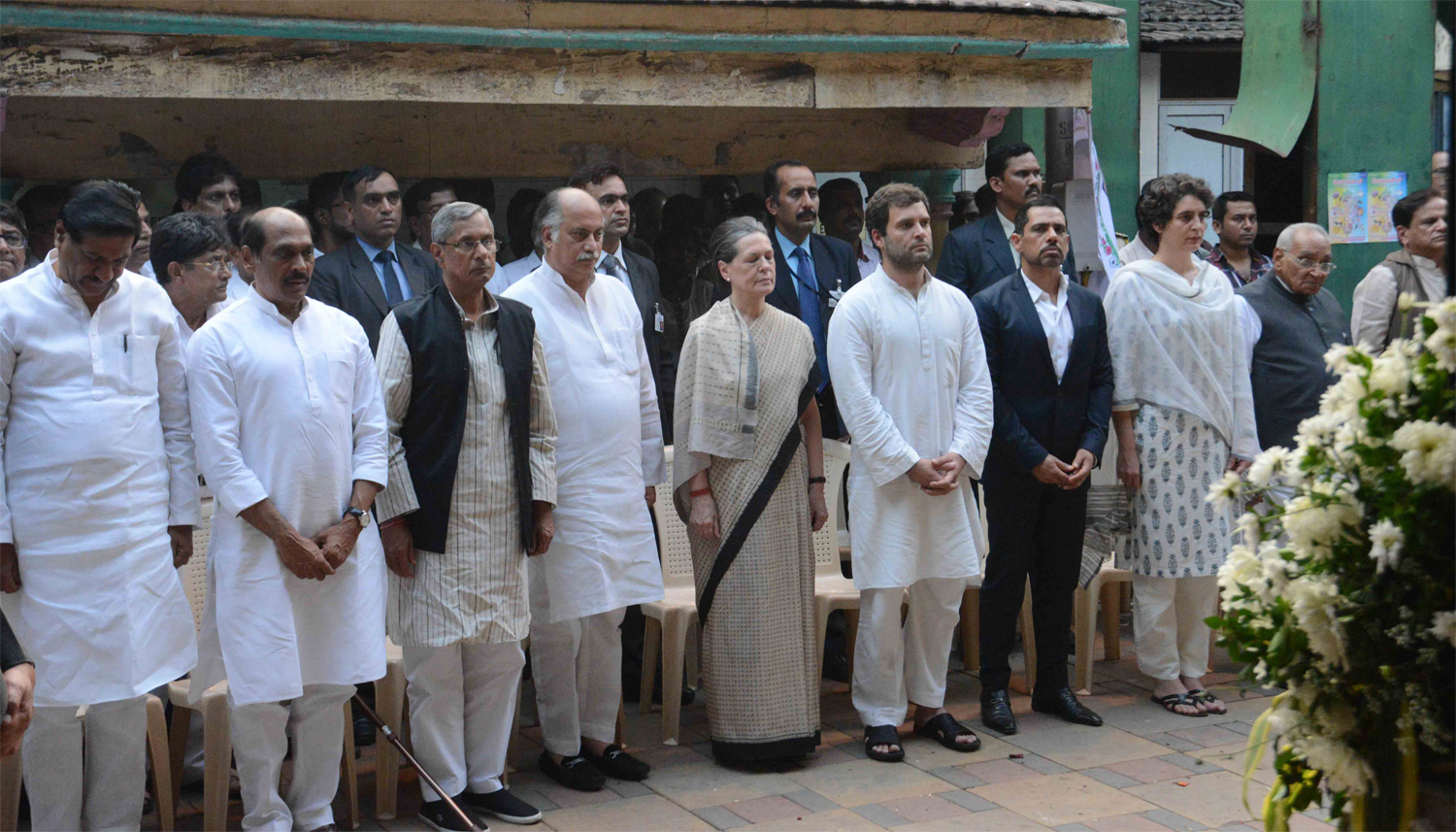 Senior Congress Leader & Ex.Union Minister Murli Deora Funeral in Mumbai.