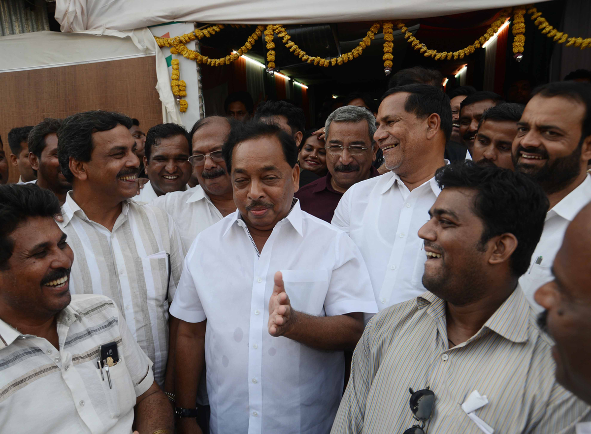 176-Bandra(E) Assembly Constituency Congress-NCP Candidate Narayanrao Rane on End Of Election Day Thanks to all Voter's & Party Workers at Bandra.