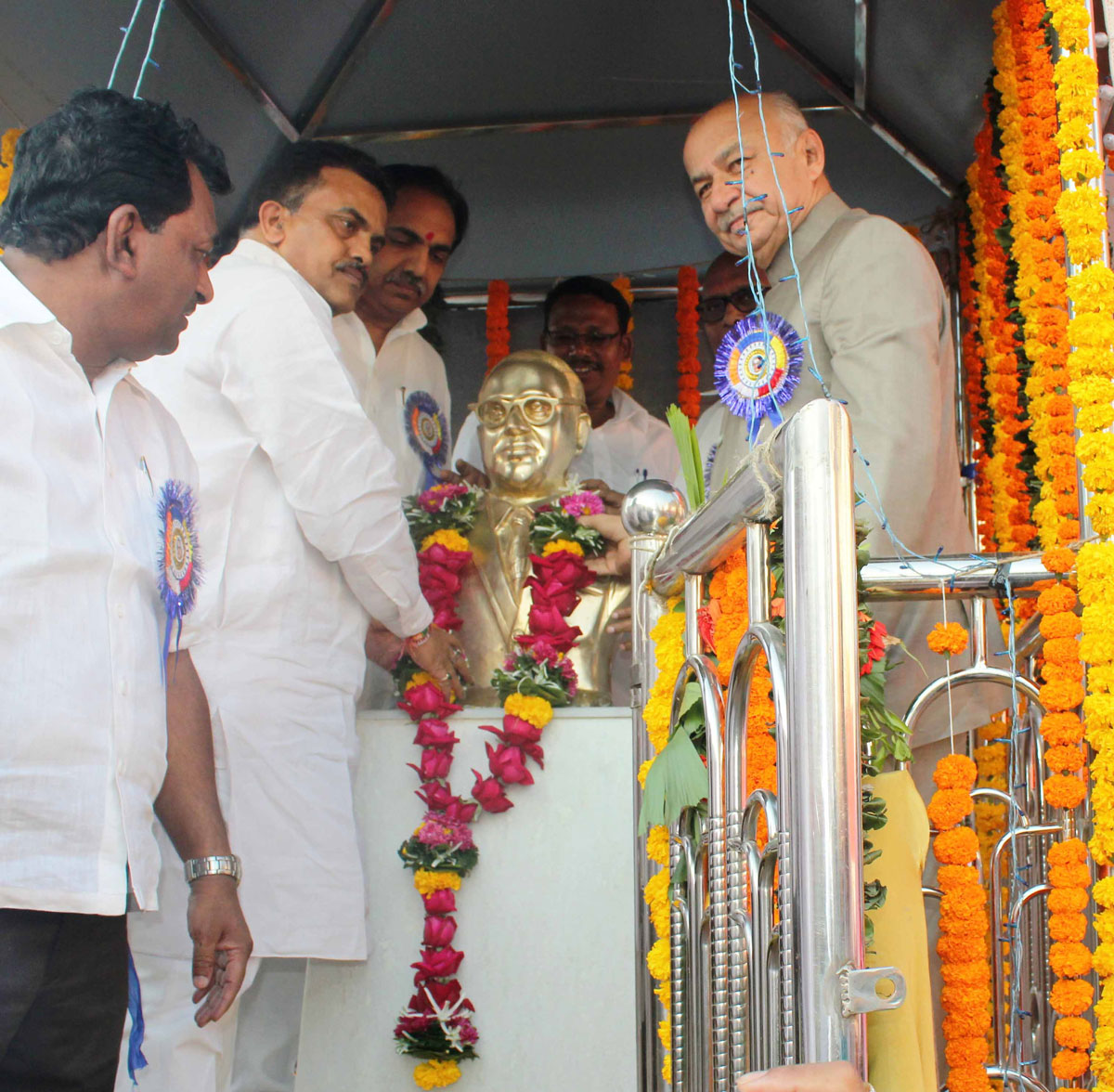 Home Minister Of India Sushilkumar Shinde unveil Dr.Baba Saheb Ambedkar Statue At Kandivali.