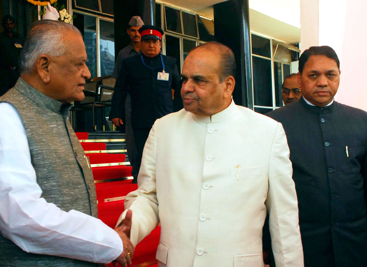 GOVERNER K SANKARNARAYANAN,VIDHAN SABHA PRESIDENT DILIP VALSE PATIL & VIDHAN PARISHAD PRESIDENT SHIVAJIRAO DESHMUKH AT VIDHAN BHAVAN MUMBAI.