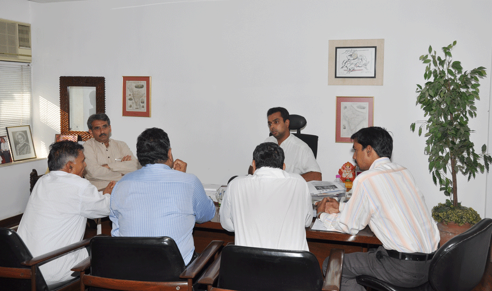 M.P.MILIND DEORA & M.L.A.AMIN PATEL