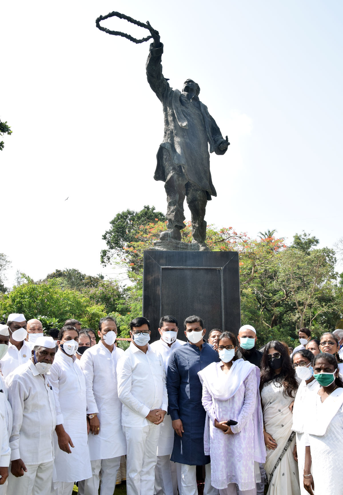 Congress Party Leaders Paying Tribute to Former Prime Minister Rajiv Gandhi on his Death Anniversary.