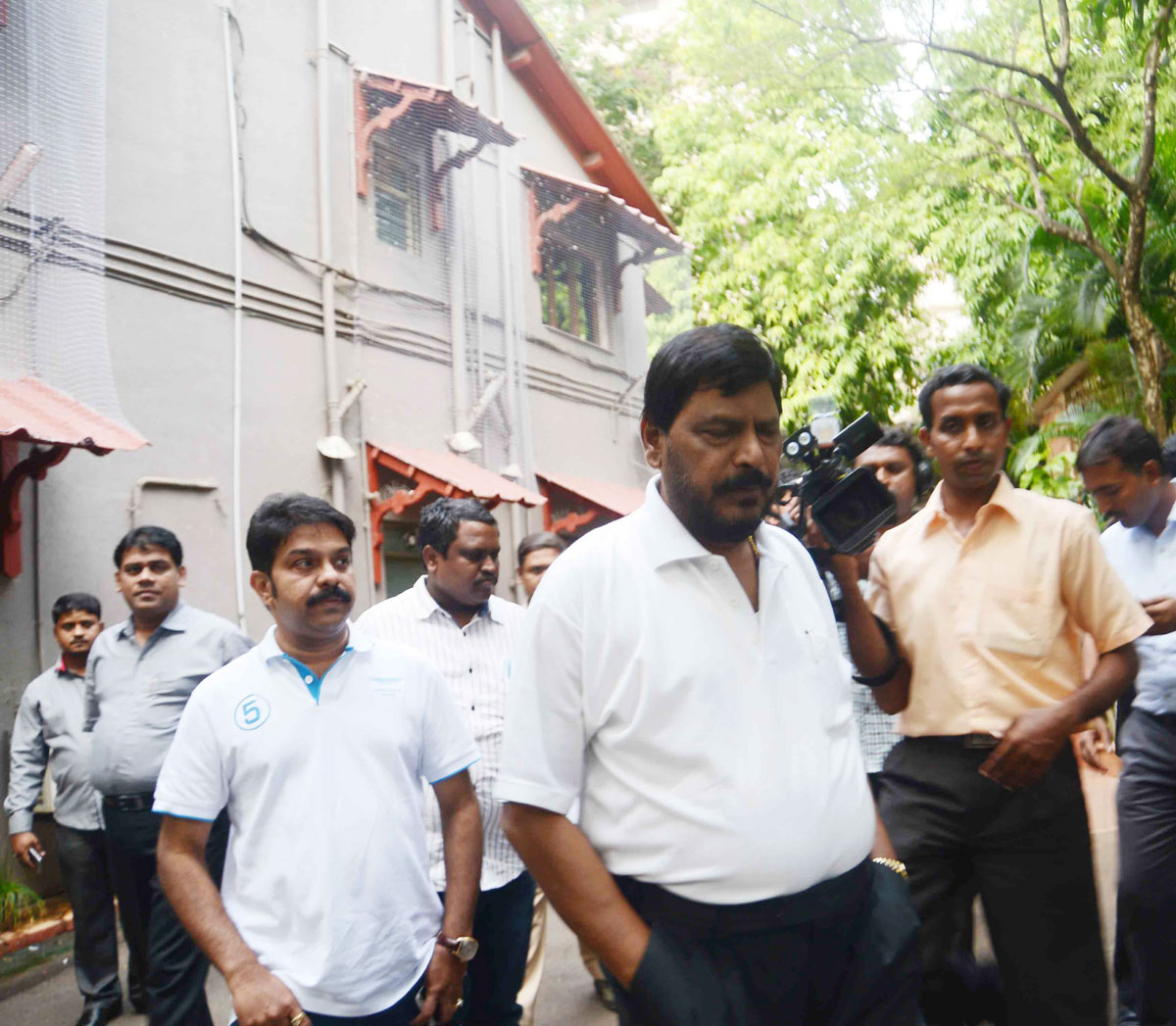RPI Leader Ramdas Athawale Met NCP Cheif Sharad Pawar at his Residence  Silver Oak.