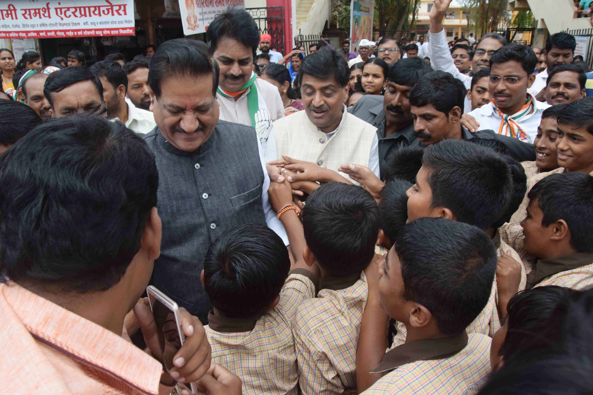 6th Day Maharashtra Pradesh Congress #JanSangharsh Yatra, at Solapur,Indapur & Baramati.