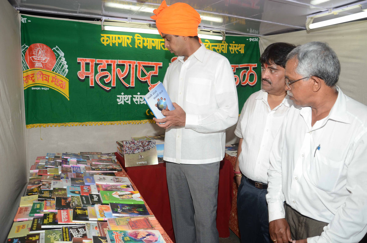 UNION MINISTER OF STATE & MP.MILIND DEORA VISIT SOUTH MUMBAI ASSEMBLY.