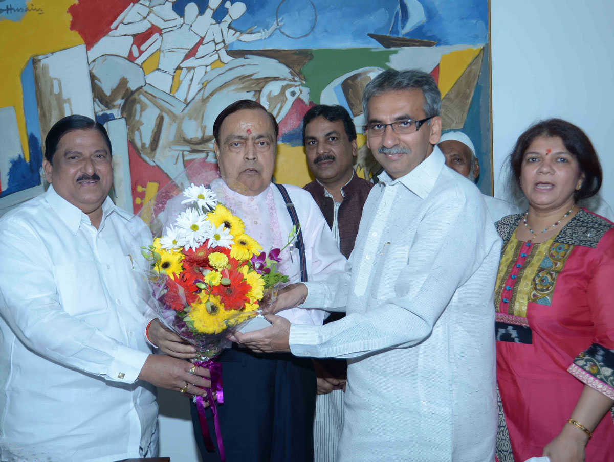MP& EX.Union Minister Murli Deora on his Birthday in Mumbai at Khetan Bhavan.