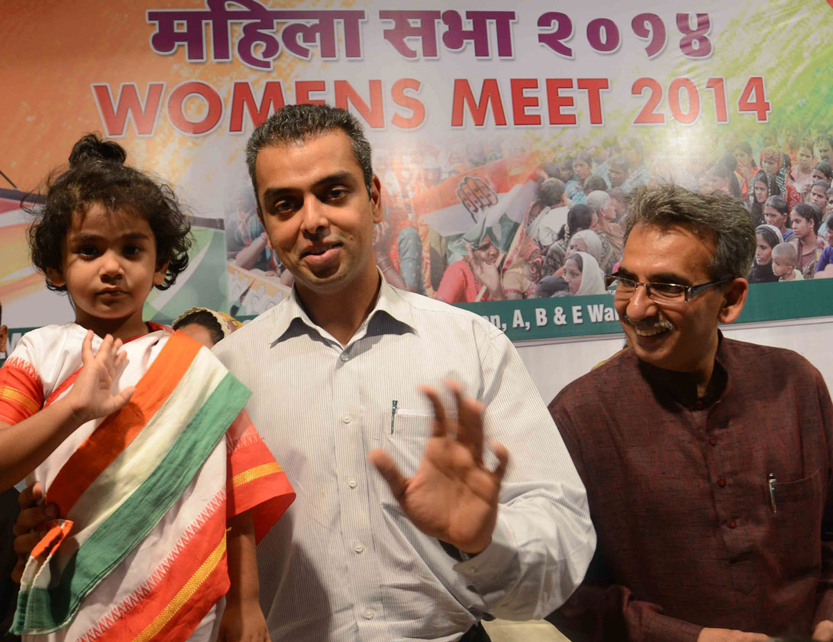 Congress-NCP South Mumbai MP.Candidate Milind Deora in Mumbadevi Assembly Congress Womens Meet 2014 at Kaisar Baugh Dongri.