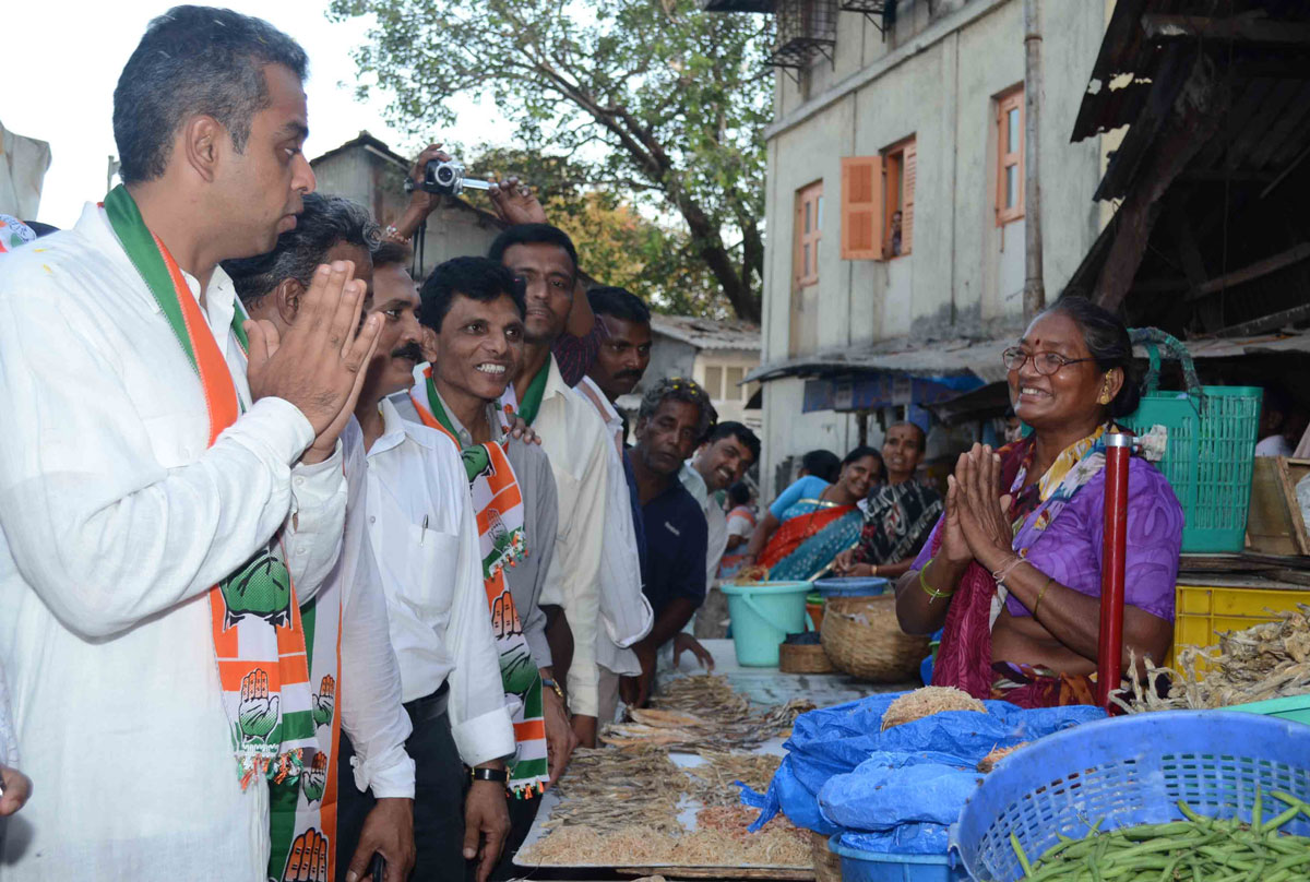 South Mumbai Congress/NCP/PRP (Kawade) Republican Party of India(Democratic)Alliance MP.Candidate Milind Deora Election Campaign Rally in South Mumbai Parliamentary Constituency at Byculla & Colaba Area.