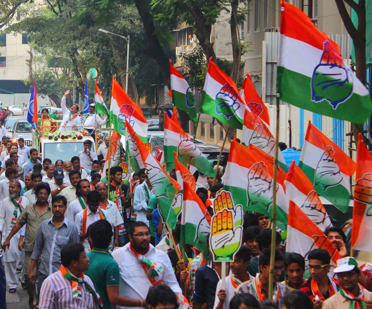 184-Byculla Assembly Congress Candidate Madhu Chavan Padyatra Rally.