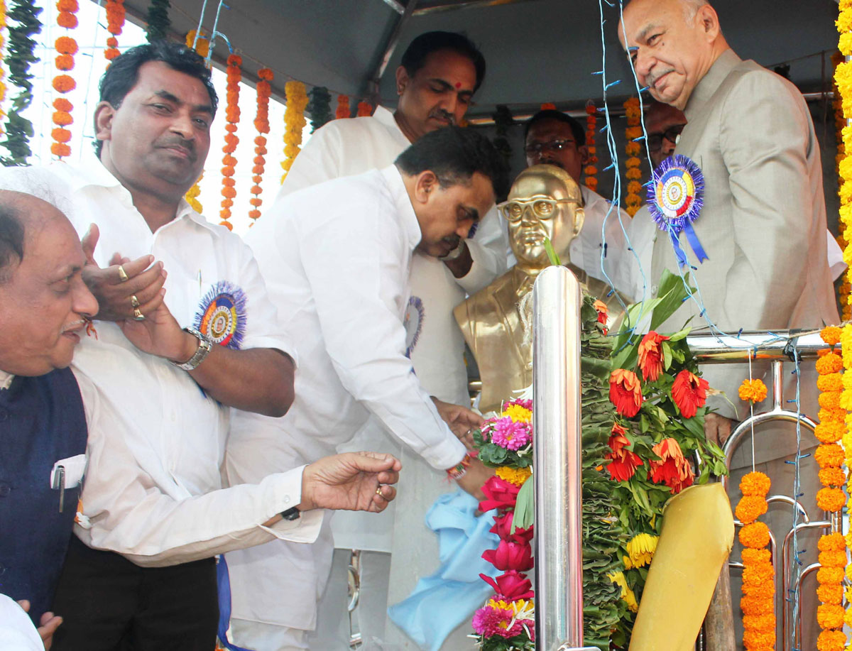 Home Minister Of India Sushilkumar Shinde unveil Dr.Baba Saheb Ambedkar Statue At Kandivali.
