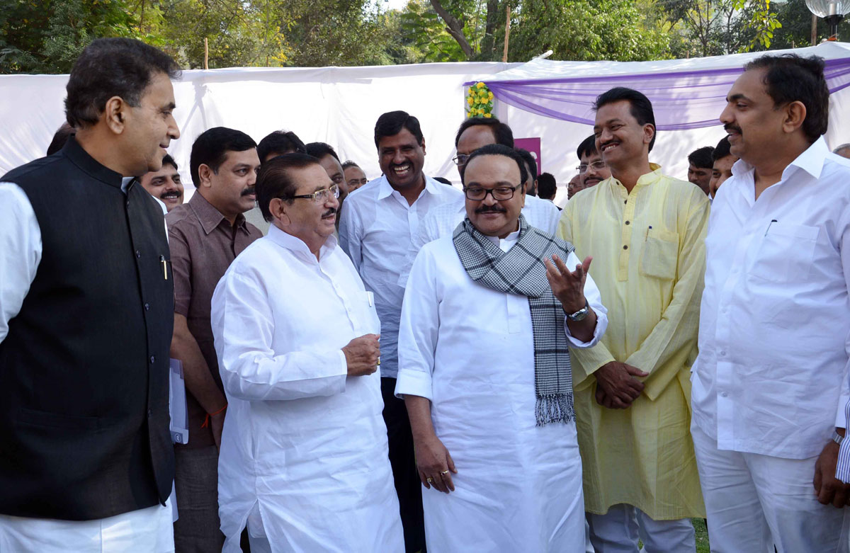 3rd DAY WINTER SESSION -NCP CHIEF & UNION MINISTER SHARAD PAWAR BIRTHDAY CELEBRATION AT NAGPUR VIDHAN BHAVAN