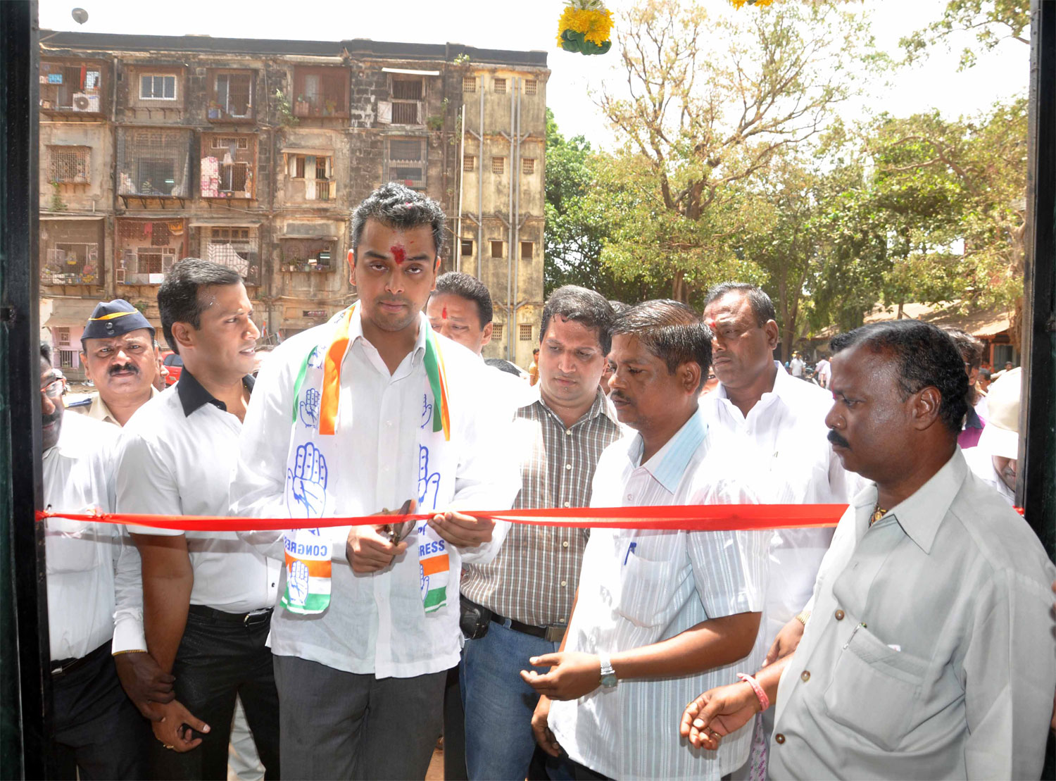 M.P.MILIND DEORA AT SHIVDI SOUTH MUMBAI.