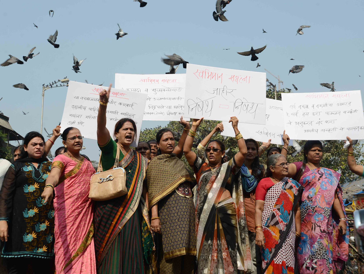 SWABHIMAAN MAHILA SANGHATNA PROTEST FOR WOMEN'S SECURITY IN INDIA AT DADAR.