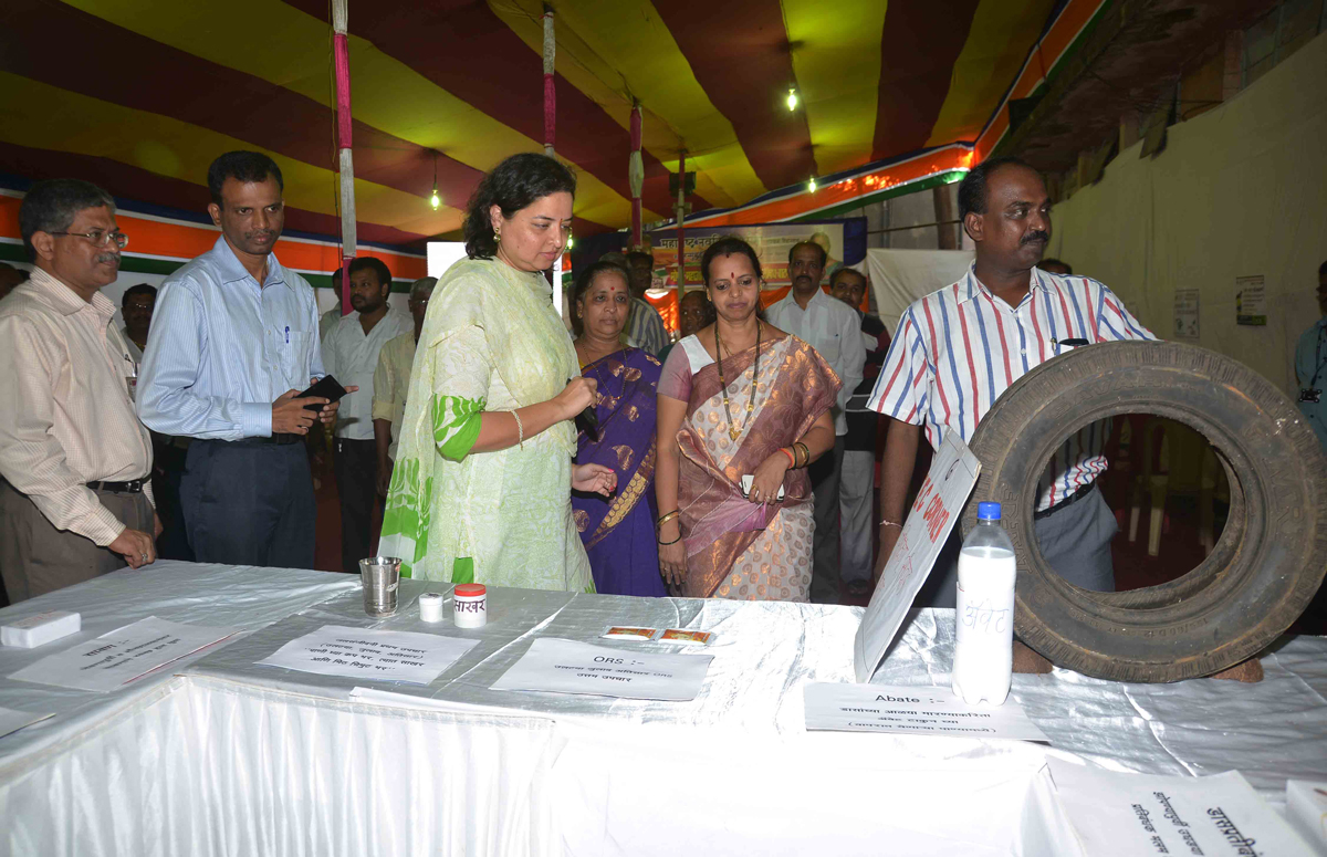 MNS BYCULLA ASSEMBLY WARD NO 202 MUNICIPAL CORPORATOR SMT.SAMITA SANJAY NAIK ORGANISED MEDICAL CAMP GHODAPDEV.