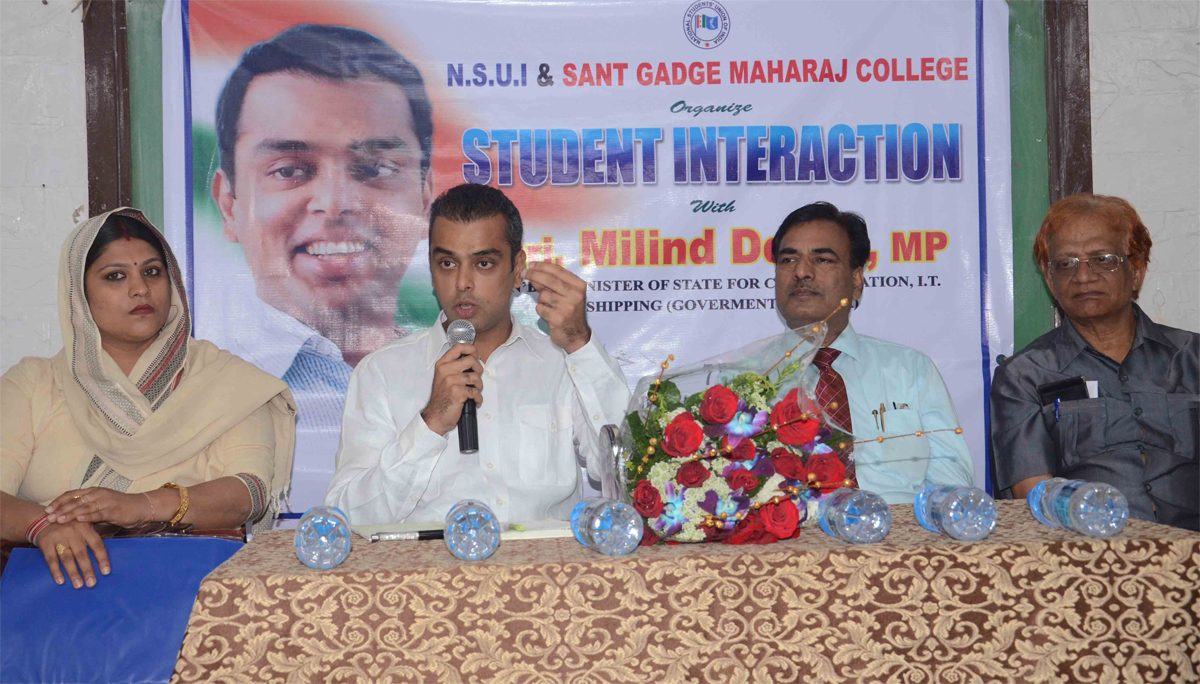 Union Minister Of State & .MP Milind Deora Interaction With Bharat College Students at Khetwadi.