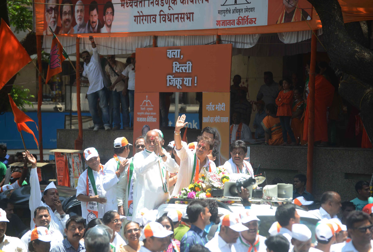 Shri.Gurudas Kamat Congress / NCP / PRP (Kawade) / Republican Party of India (Democratic) Alliance Candidate from 27- Mumbai North West Parliamentary Constituency in Goregaon Assembly Area.