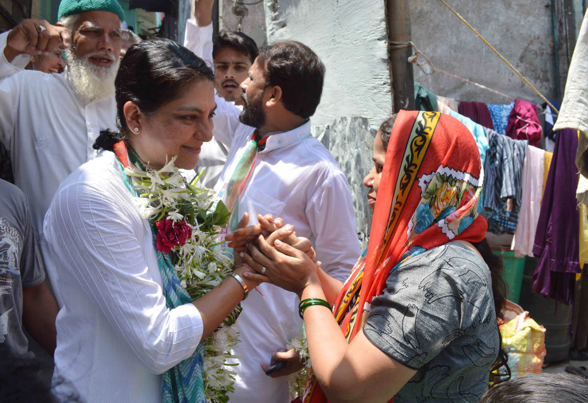 Election Campaign Rally & Padyatra of Congress/NCP/PRP (Kawade) / Republican Party of India (Democratic) Alliance MP.Candidate Priya Dutt in Parliamentary Constituency at Kurla.