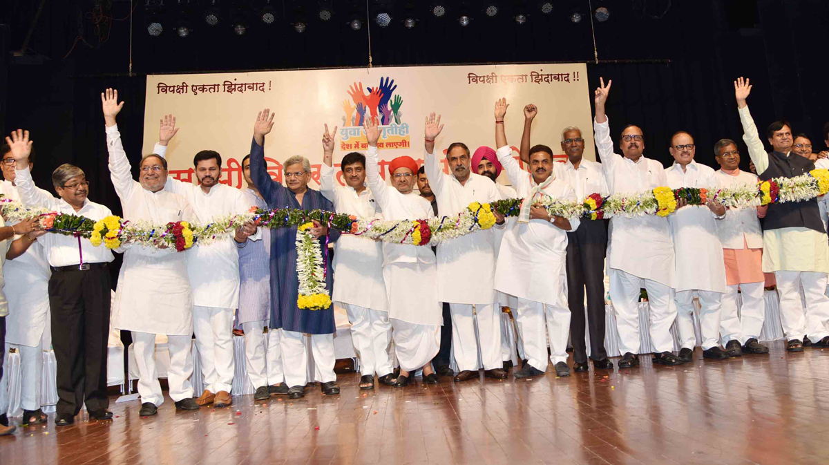 All Opposition Political Party Leaders during 'Sanjhi Virasat Bachao Sammelan' at Shanmukhanand Hall.