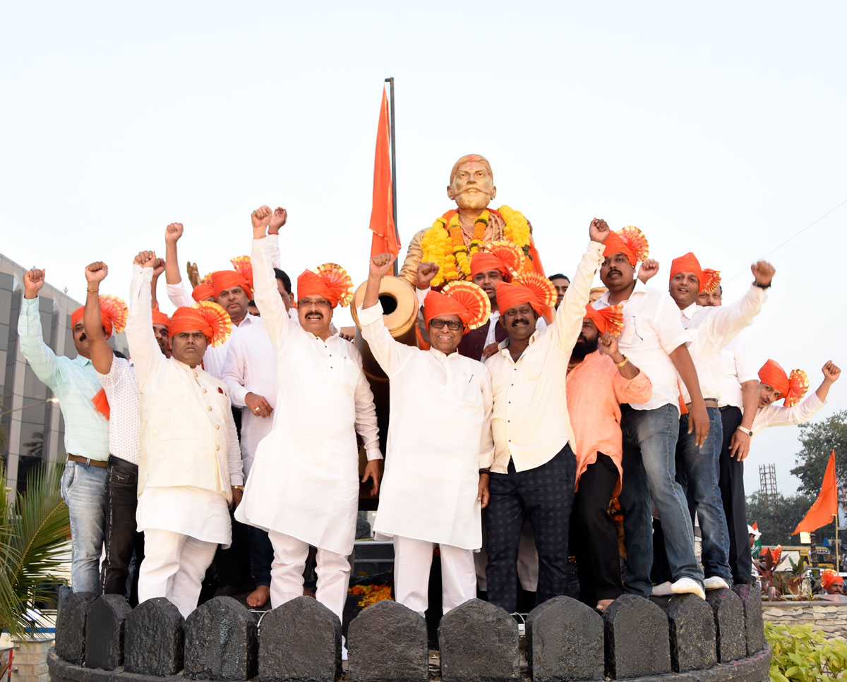MRCC President Eknath Gaikwad at Cultural Programme at Juhu Chowpati.
