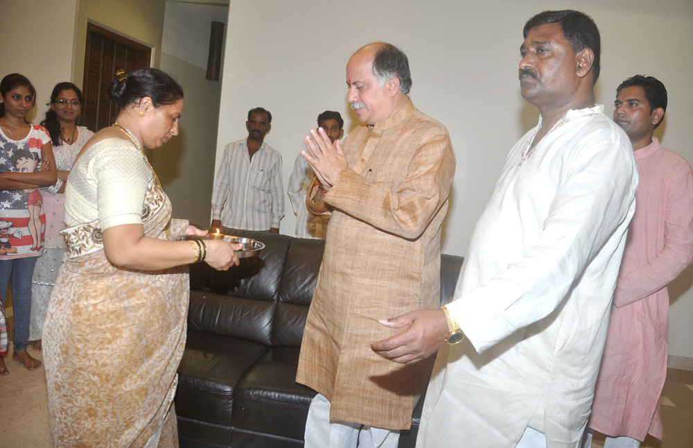 UNION MINISTER GURUDAS KAMAT & MLA CHANDRAKANT HANDORE .