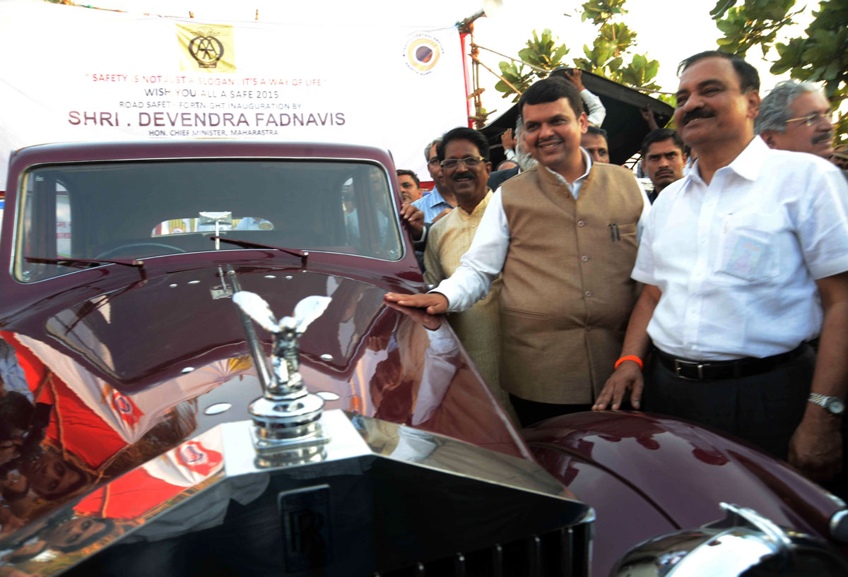 Chief Minister Devendra Fadnavis Inaugurated 26th Road Safety Mission 2015 at Marine Drive.