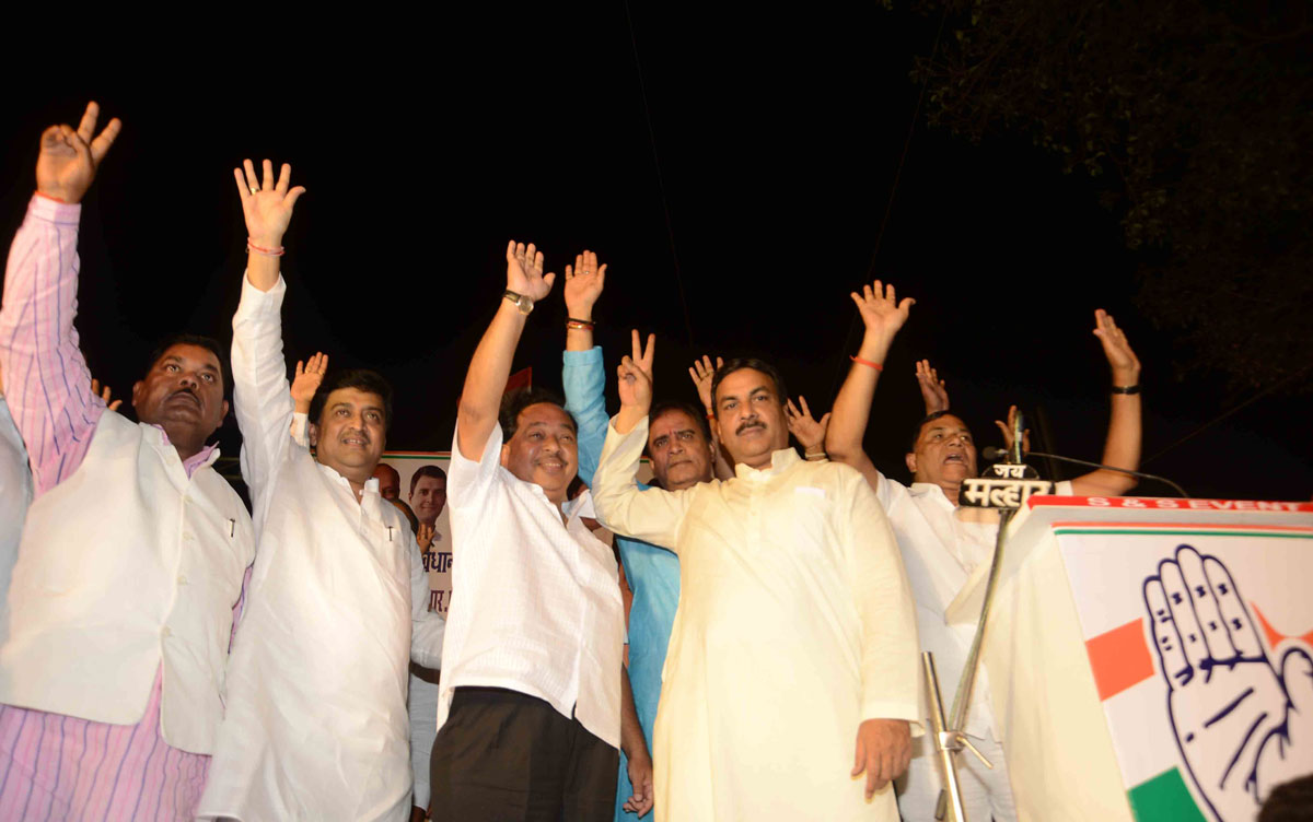 176-Bandra(E) Assembly Constituency Congress-NCP Candidate Narayanrao Rane Public Meeting At Nirmal Nagar Bandra.