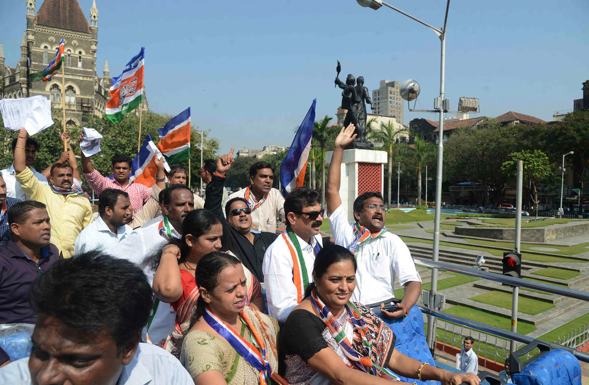 MNS Protest "Zatkaa Morcha" against BEST at Azad Maidan.