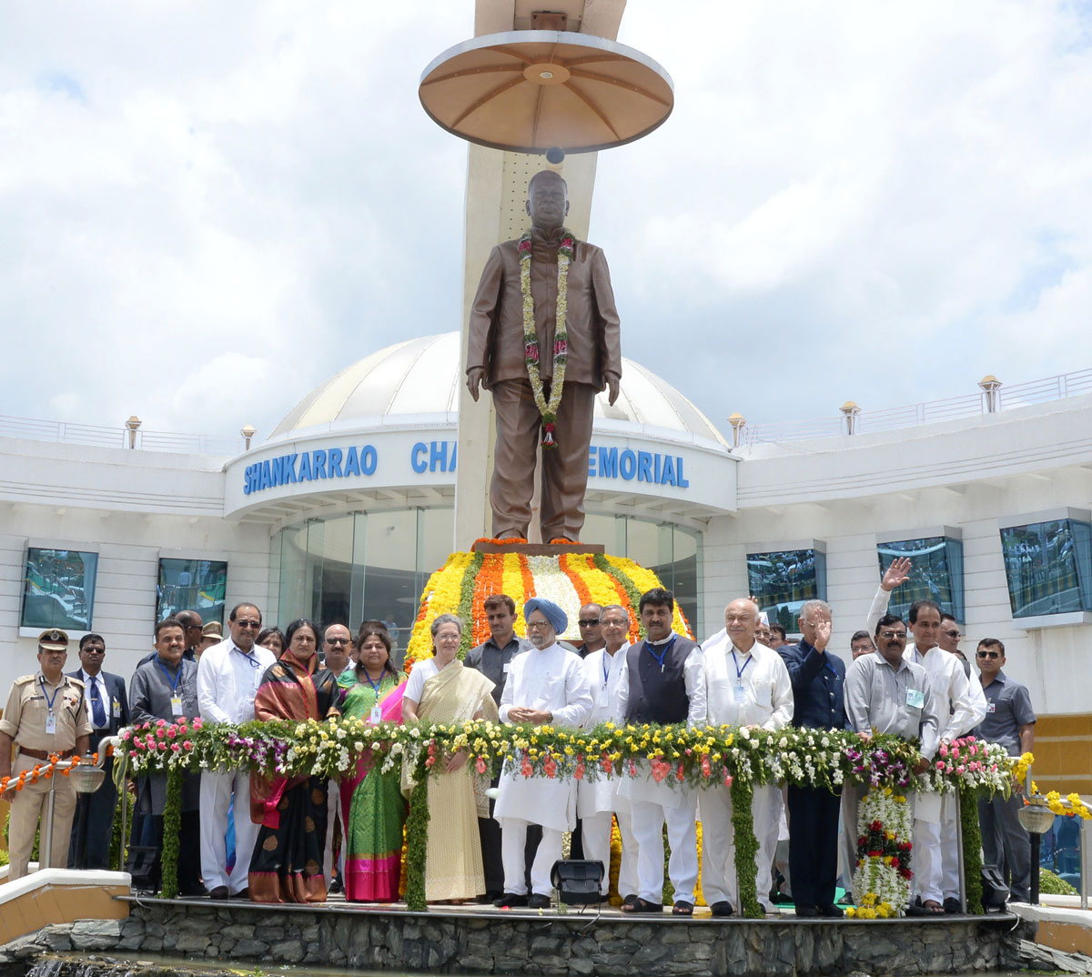 Congress President Sonia Gandhi & Former PM Manmohan Singh at Nanded.