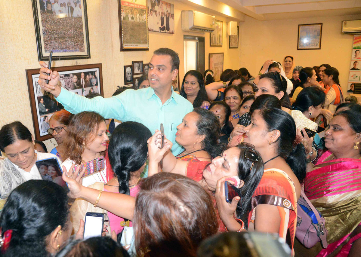 Mumbai Congress President Milind Deora at Rajiv Gandhi Bhavan, Azad Maidan.