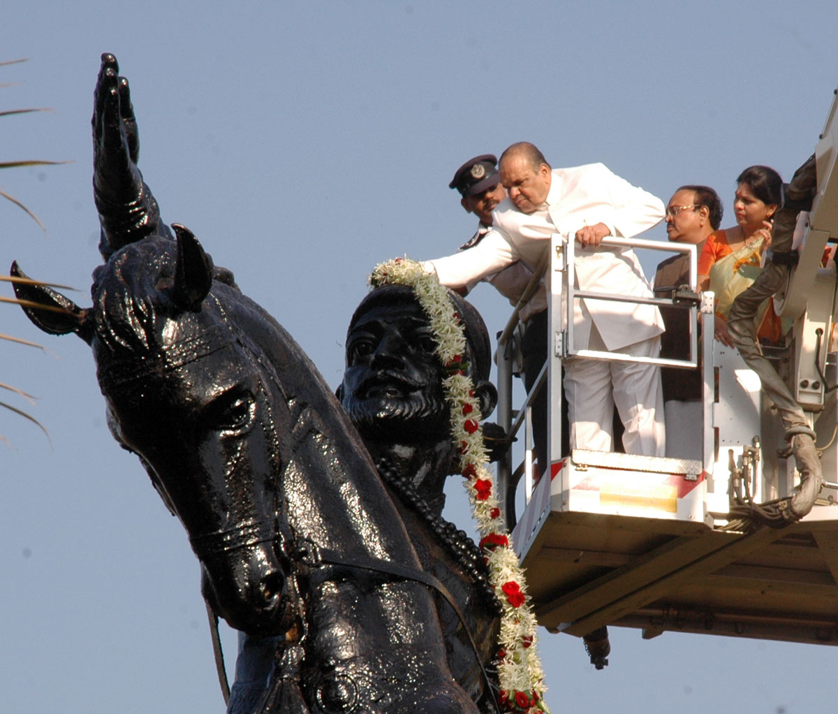 Shiv Jayanti Governor K. Sankaranarayanan Pays Floral Tributes To Chhatrapati Shivaji Maharaj.