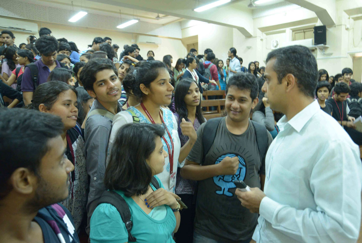 South Mumbai MP.& Union Minister MILIND DEORA Interactive Session with College Students at  Wilson College Chowpatty.