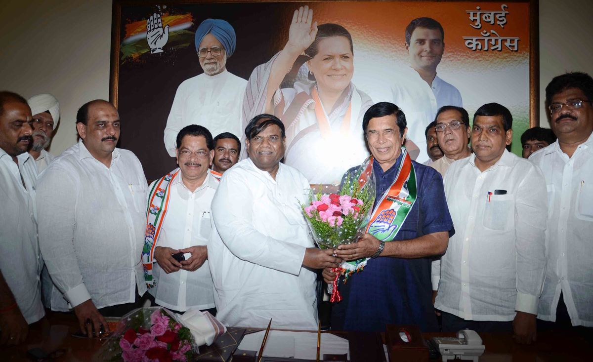 UNION CABINET MINISTER FOR TRANSPORT SHRI.OSCAR FERNANDES & MUMBAI CONGRESS PRESIDENT PROF.JANARDAN CHANDURKAR AT MRCC.