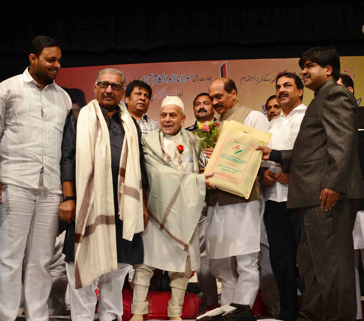 MPCC President Manikrao Thakare & Minister Mohd.Arif Nasim Khan attended Mushaira by Ekta Forum at Birla Matoshree.