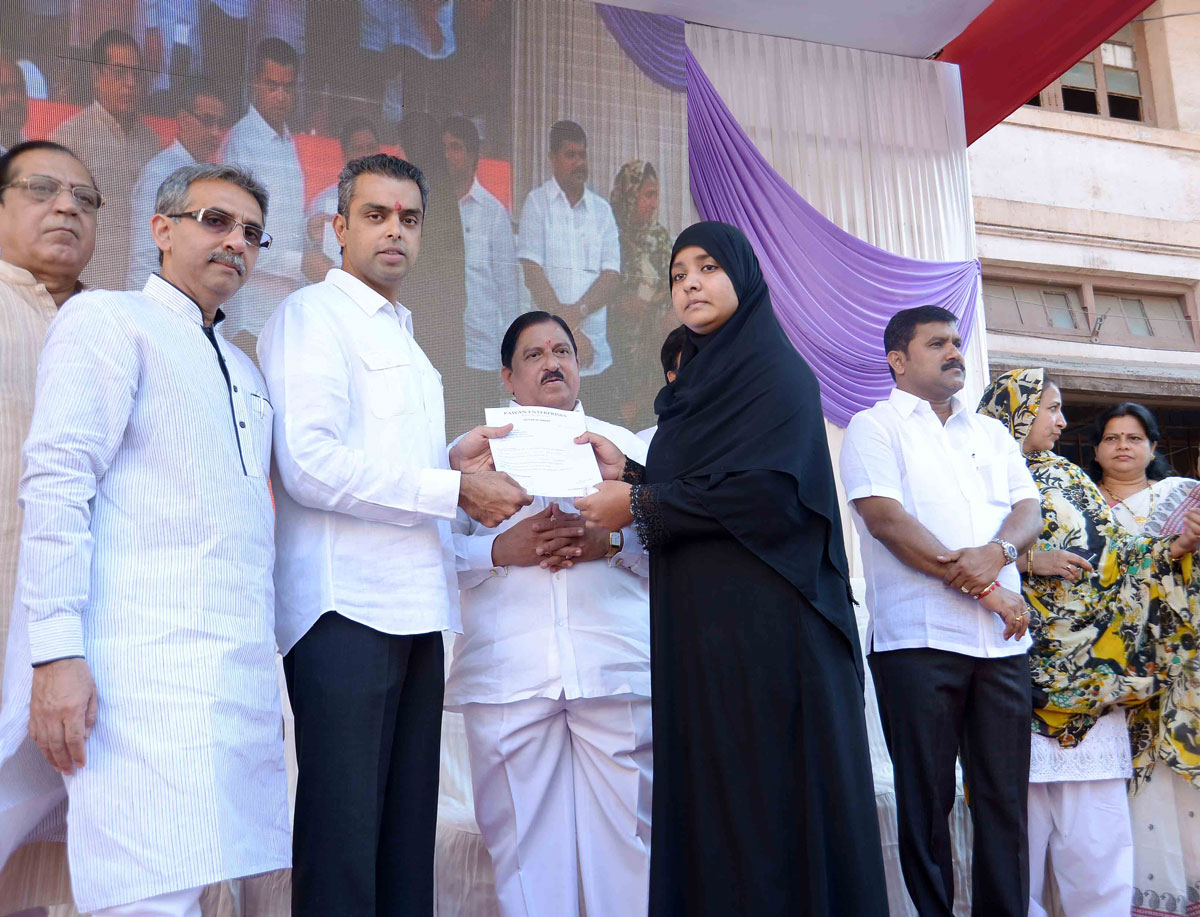 MP.Milind Deora in Job Fair Organized By Sparsh at Nagpada Saboo Siddik Polytechnic College.