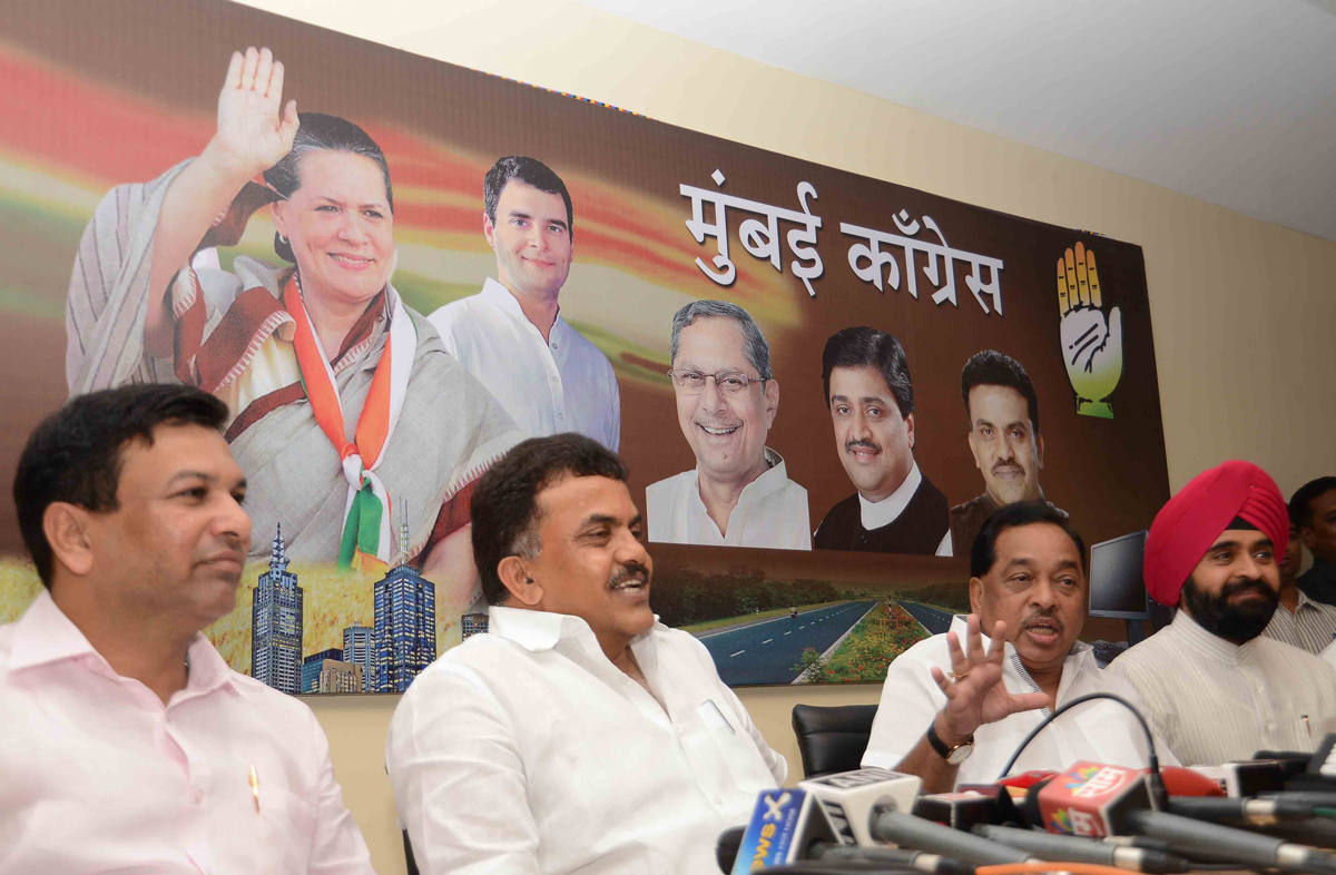 MRCC President Sanjay Nirupam With Ex.Chief Minister Narayanrao Rane During Press Conference at Rajiv Gandhi Bhavan Azad Maidan.