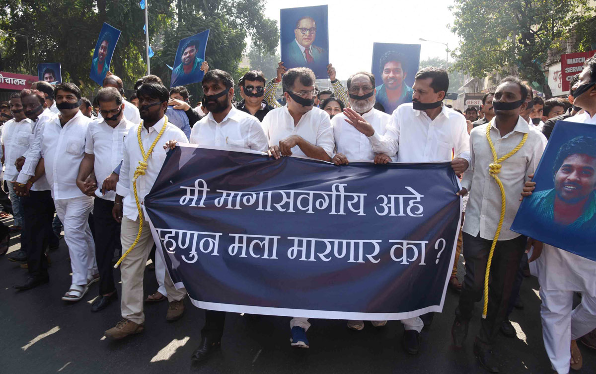 Peace March to Protest Against Govt on Dalit Phd Scholar Rohit Sucide at Hyderabad University at Rajgruh to Chaitybhoomi Dadar.