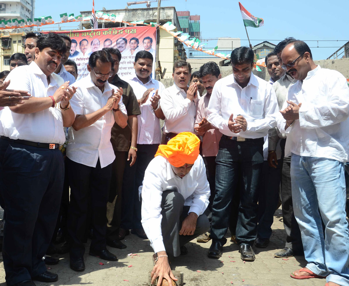 UNION MINISTER OF STATE & MP.MILIND DEORA VISIT SOUTH MUMBAI ASSEMBLY.