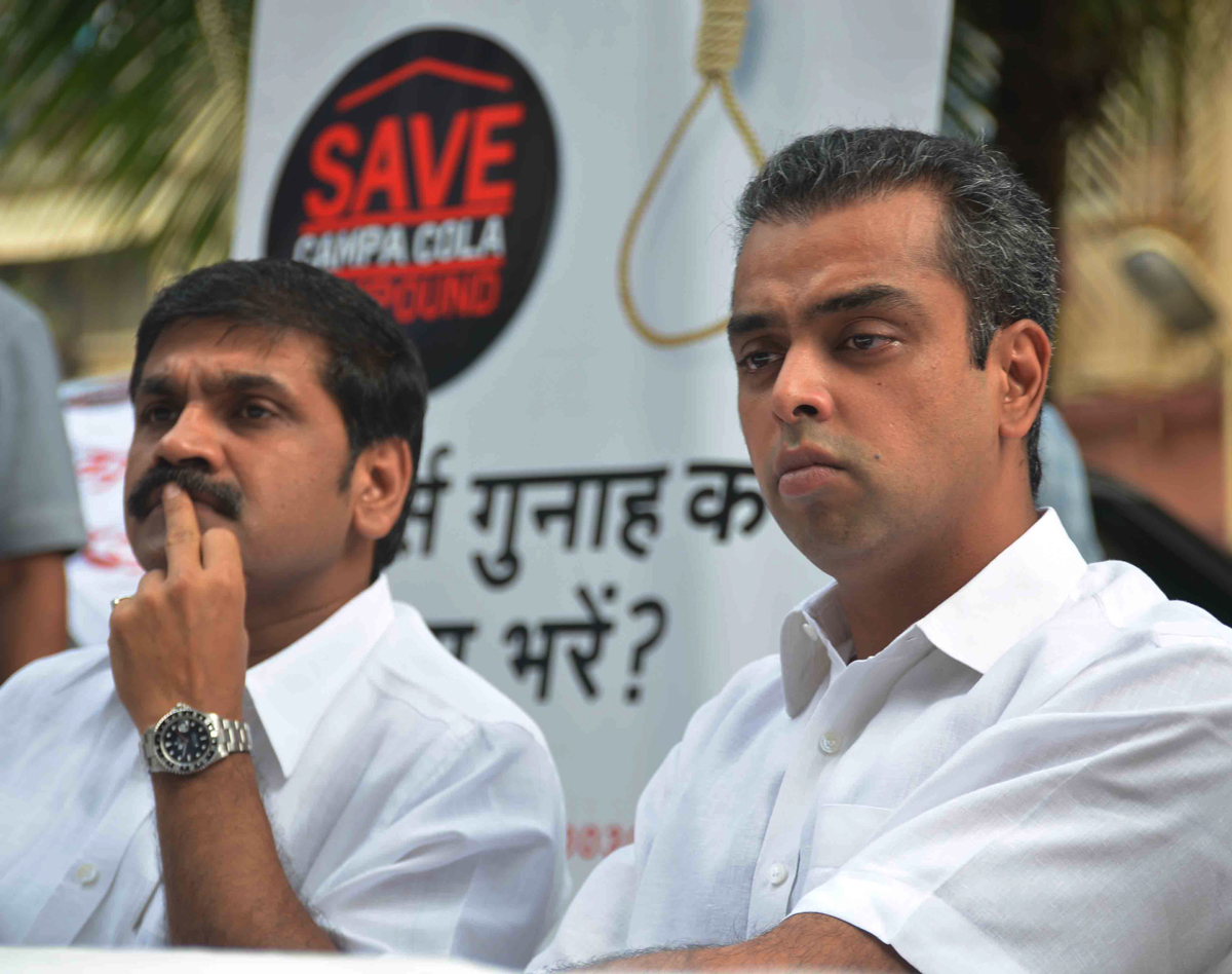 "SAVE CAMPA COLA COMPOUND" INTERACTIVE VISIT OF UNION MINISTER & MP.MILND DEORA ACCOMPAINED BY MINISTER SACHIN AHIR.