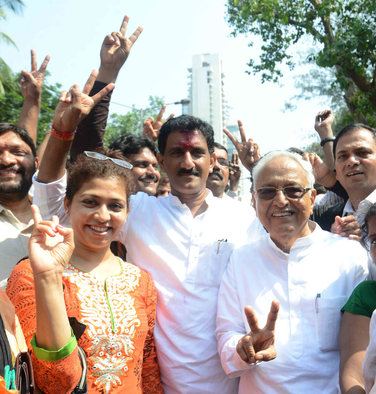 Worli Assembly BJP Candidate Sunil Rane Filed Nominatiion Form.